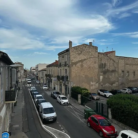 Lägenhet 4 A 8 Personnes, Spacieux De Standing Classe 4 Etoiles Nîmes