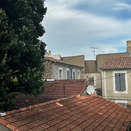 4 A 8 Personnes, Spacieux De Standing Classe 4 Etoiles * Nîmes