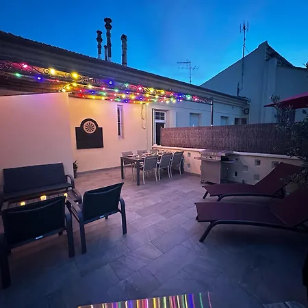 4 A 8 Personnes, Spacieux De Standing Classe 4 Etoiles Διαμέρισμα Νιμ